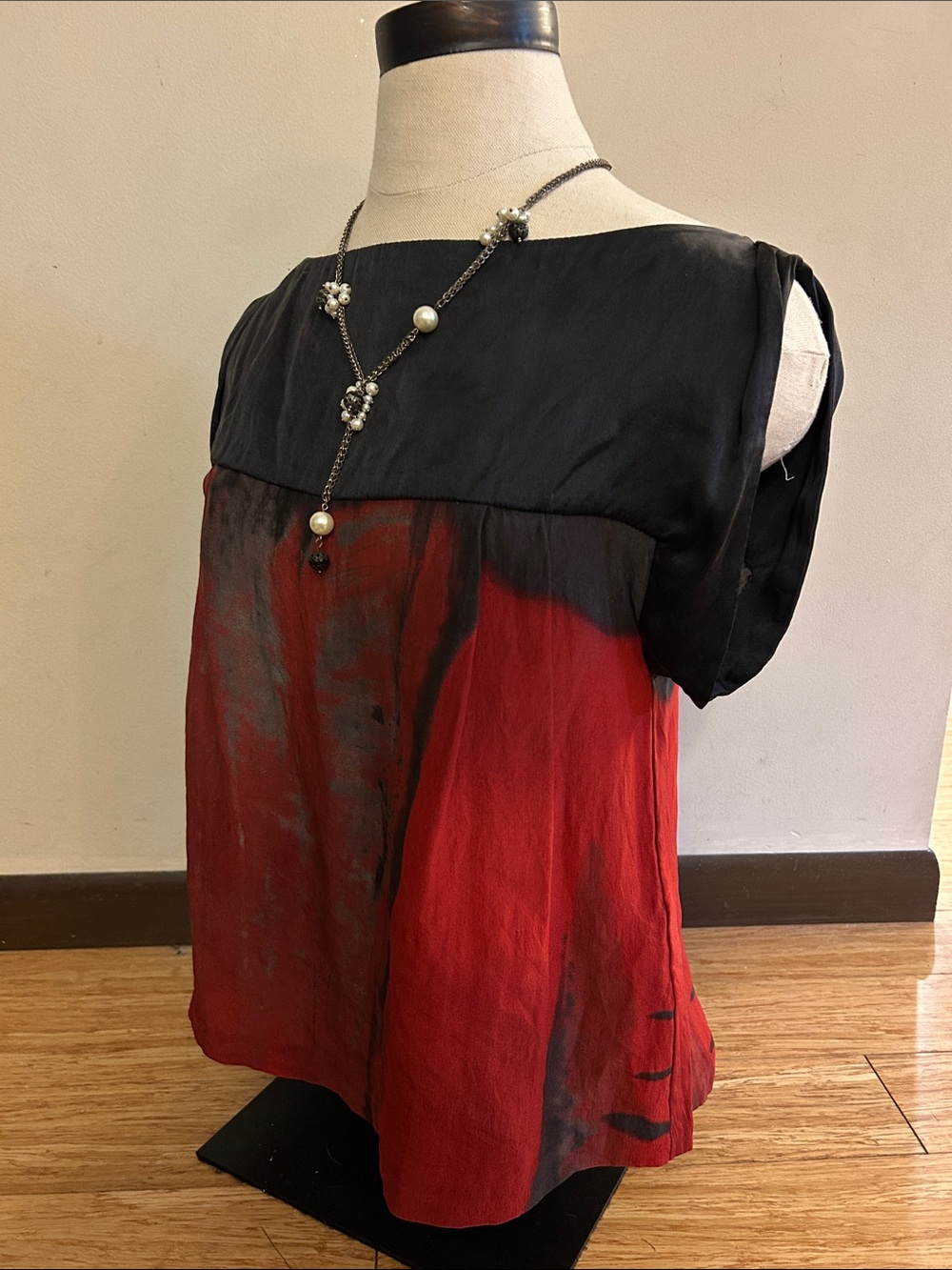 Zara Woman Black & Red Colorblock Short Sleeve Luxury Silk Blouse Small